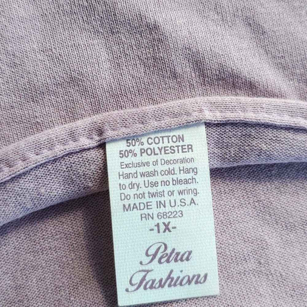 Petra Fashions Cotton blend shirttail hem Chemise,  medallion,  1X Lavender - Picture 9 of 11